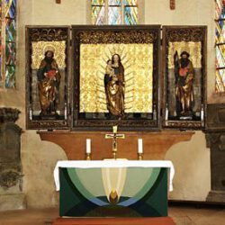 Marienaltar in der Stiftskirche, Leihgabe Mariengemeinde Berlin